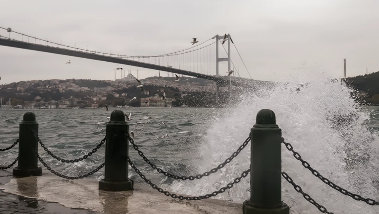 İstanbul Valiliği'nden Fırtına Uyarısı: Tedbirli Olunmalı