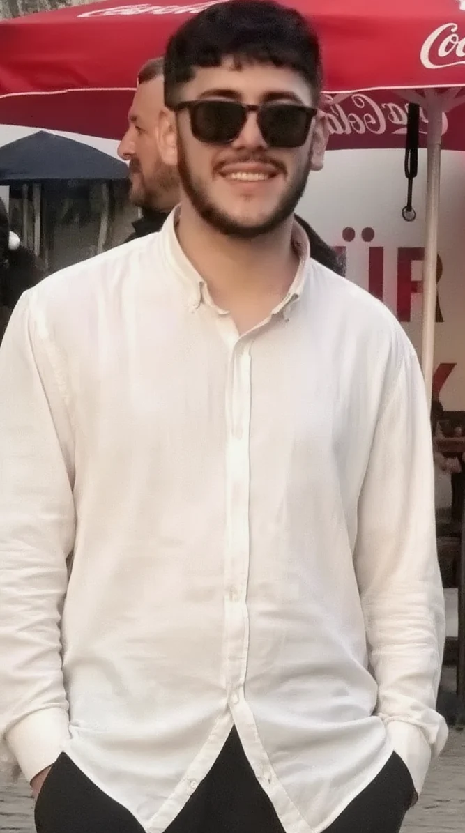 Konser alanına yakın denize giren genç boğuldu