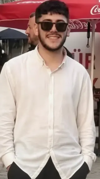 Konser alanına yakın denize giren genç boğuldu