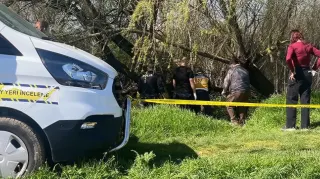 Kütahya'da Çay Kenarında Bir Erkek Cesedi Bulundu