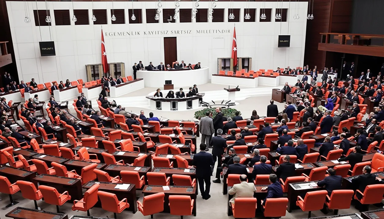 Okul Saldırıları Sonrası Kurulan Komisyon Raporu Gecikmeyle Yayımlandı