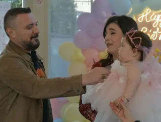 Oyuncu Gonca Vuslateri: "Bakıcılardan Olumsuz Tepkiler Alıyorum"
