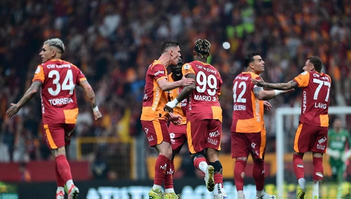 Galatasaray, Antalyaspor'u 4-2 Mağlup Etti ve Şampiyon Oldu