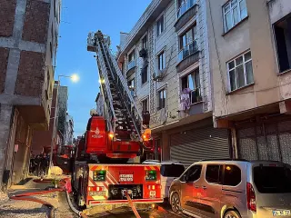 Bağcılar'da Apartman Dairesinde Yangın Çıktı
