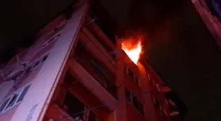 Bursa'da 6 Katlı Binada Yangın Çıktı