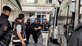 İBB'ye Yolsuzluk Operasyonu: 30 Gözaltı Sonrası Sağlık Kontrolü