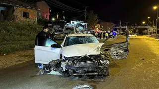 Kamyona çarpan otomobildeki genç kadın hayatını kaybetti
