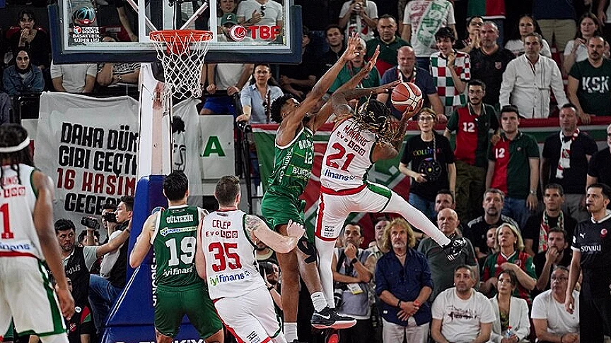 Karşıyaka Basketbol Süper Ligi'nde Kalmayı Garantiledi