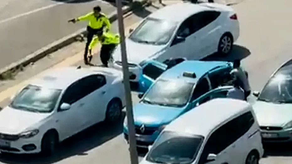Kız Arkadaşı ve Kendisiyle Birlikte Taksi Sürücüsünü Rehin Alan Şüpheliler Yakalandı