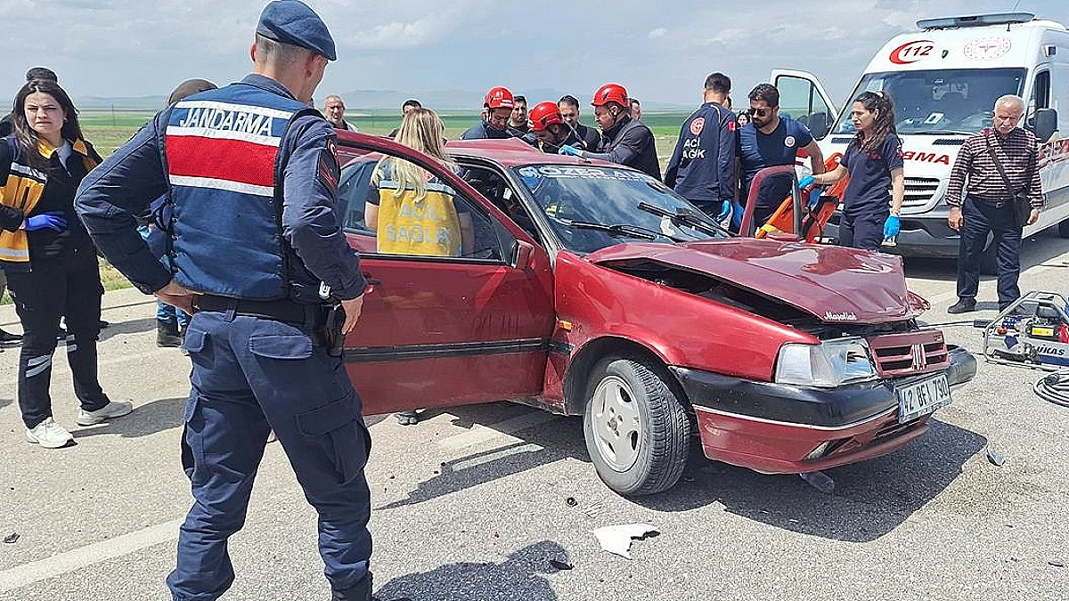 Konya'da Trafik Kazası: 5 Yaralı