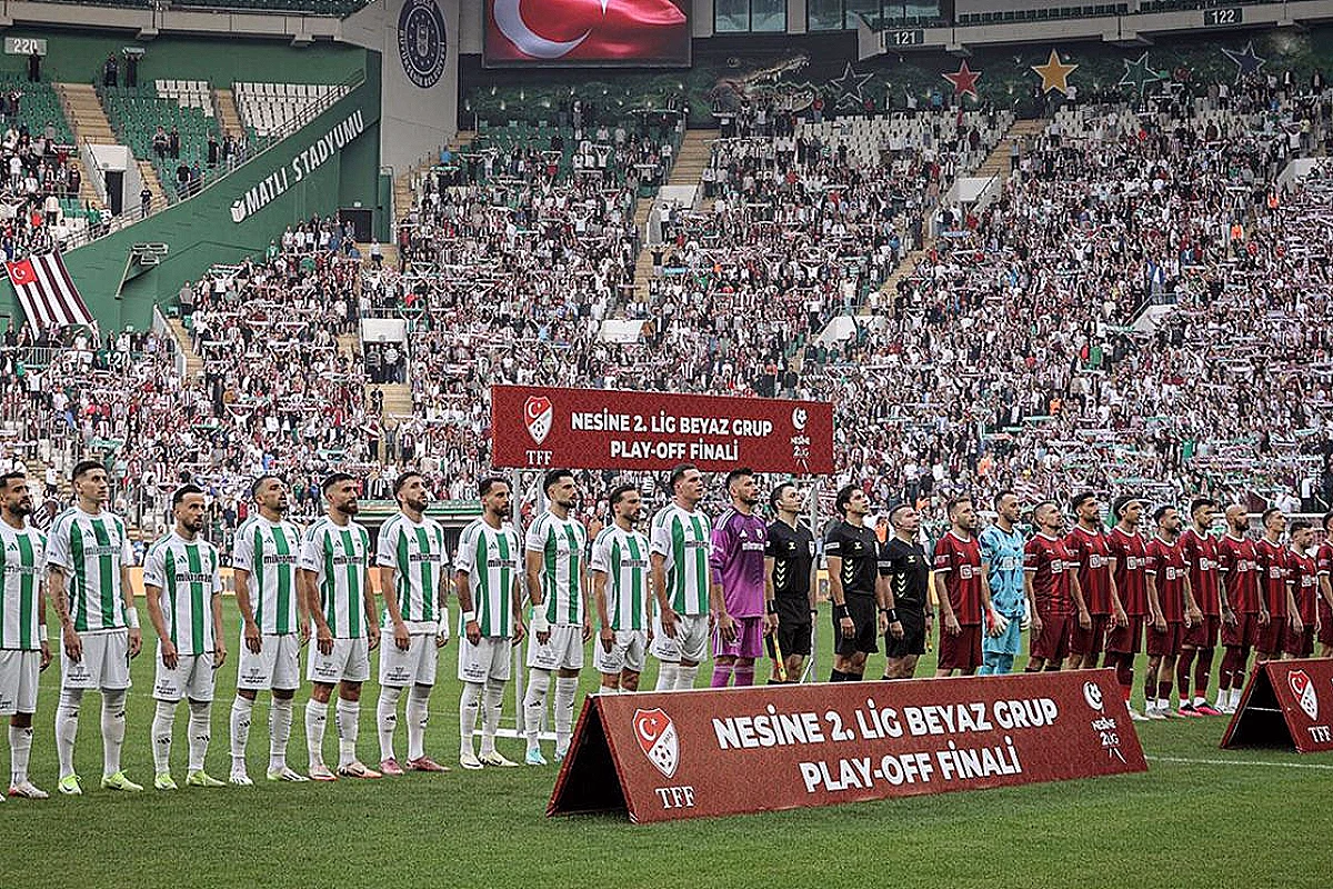 Muğlaspor, Penaltılarla Elazığspor'u Yenerek 1. Lig'e Yükseldi
