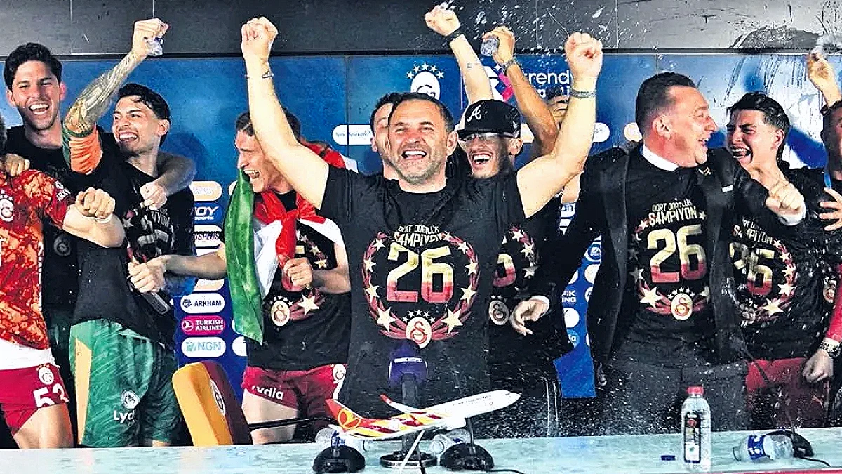 Okan Buruk, Galatasaray'ı Dördüncü Kez Şampiyon Yaparak Rekor Kırdı