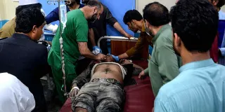 Pakistan'da Polis Kontrol Noktasına Saldırı: 14 Polis Hayatını Kaybetti