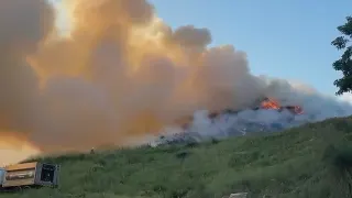 Ümraniye'de Boş Arazide Yangın: İtfaiye ve Polis Müdahale Etti